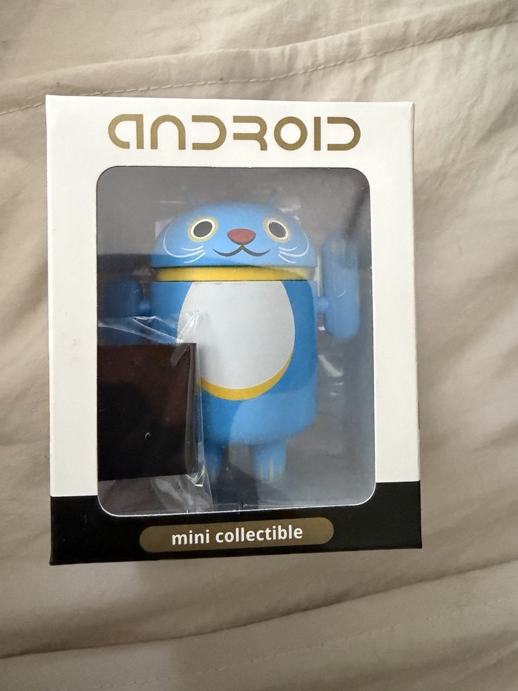 tokidoki Vinyl mini android collectable vintage Figure – Lucky Cat Blue