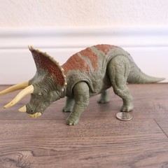 Jurassic World Dominion Roar Strikers Triceratops Dinosaur Figure Mattel