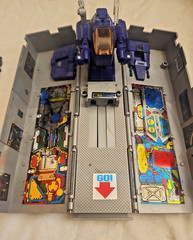 Vintage Optimus Prime G1 Original Transformer Trailer Roller Weapons Gas *BROKEN