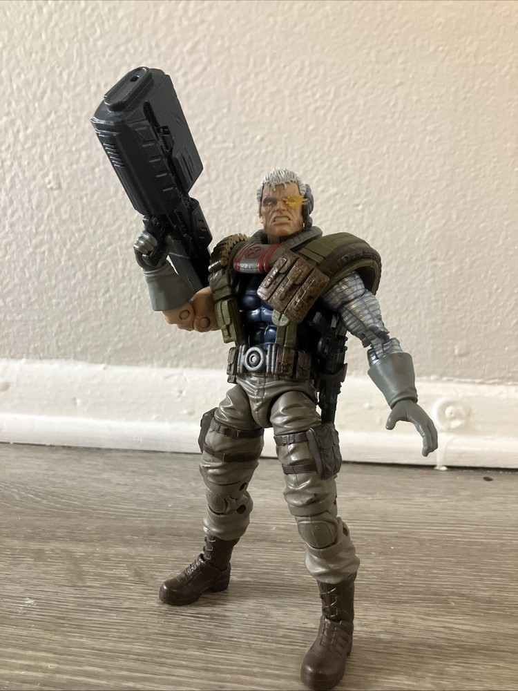 Gently Used Comes With Pistol And Big Gun Usually Is 90$ But Im Selling For 45
