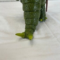 MISSING 1 LIMB Tsuburaya Productions Kamacuras Godzilla Kaiju Figure 1990 6″