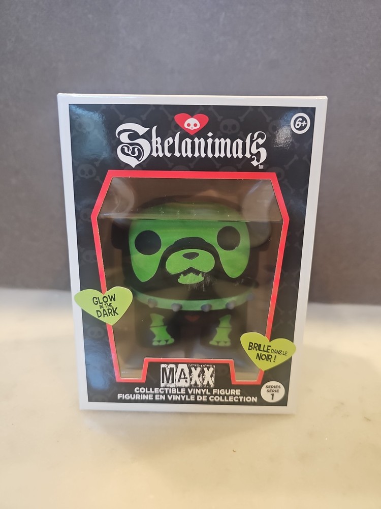 Skelanimals Maxx Bulldog Glow In The Dark Vinyl Figure