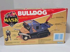 VTG-80’S-KENNER-M.A.S.K.BULLDOG SEMI TRUCK-W/BORIS BUSHKIN/BOX & 17 FIGURES-LOT