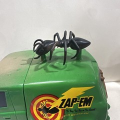 Galoob 1997 Vintage Men in Black ZAP-EM Van w/ Alien Spaceship Complete W/ Ant