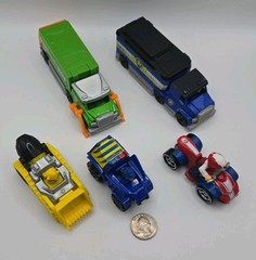 Paw Patrol Small Plastic & Die Cast Vehicle Lot Of 5