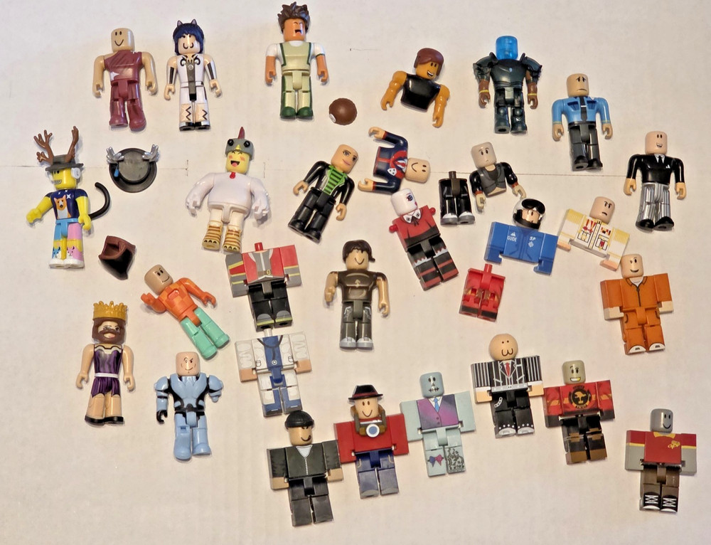 Roblox Video Game Character Lot Of 20+ Figures / See Photos