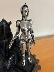Metropolis Maria Maschinenmensch Robot 1/8 Scale Diorama Model