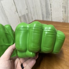 Avengers The Incredible HULK SMASH FISTS Hasbro Marvel 2023 Foam Hands