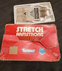 BRAND NEW ~ 1976 KENNER ORIGINAL STRETCH ARMSTRONG ACTION TOY ~ WITH BOX &EXTRAS