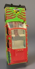 Mattel 2020 Jurassic Park 1993 Ford Explorer Model Car 04 Green Yellow Red