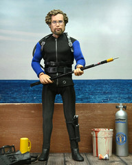 NECA JAWS Matt Hooper Shark Cage 8” Action Figure New/Sealed