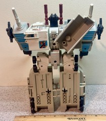 Vintage 1986 Hasbro Transformers G1 Metroplex Base Action Figure Near Complete
