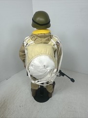 1/6 HASBRO GI JOE WW2 101ST AIRBORNE PARATROOPER D DAY W/ REAL PARACHUTE M1A1