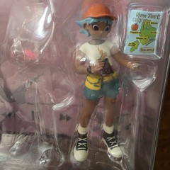 Pop Mart Peach Riot Off Duty New York City Figures