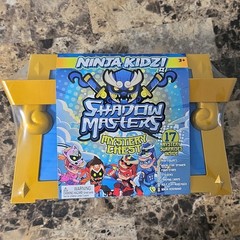 Bonkers Toy Co LLC Ninja Kidz Shadow Masters Mystery Chest Mini Figures