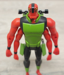 Bandai Ben 10 Alien Force 2008 Manny 4″ Tall Action Figure CN Cartoon Network