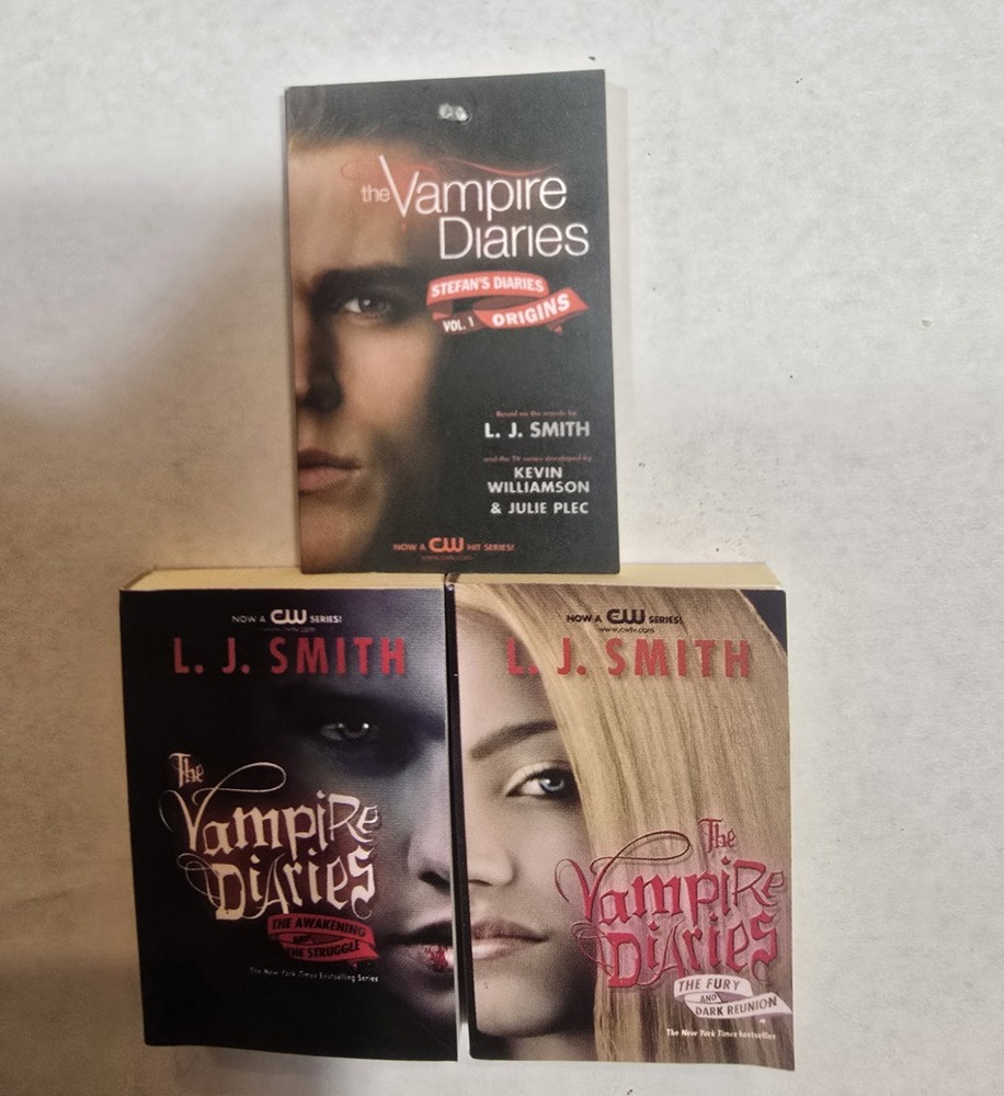 🔥 Mini Brands Books Vampire Diaries Bundle RARE Discontinued Collectible HTF 🔥