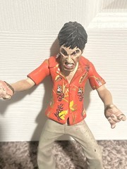 Al Pacino Scarface The Runner Tony Montana Vintage Action Figure Mezco 2004