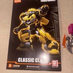 BLOKEES Transformers Classic Class BUMBLEBEE Collector’s Edition Figure Complete