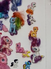My Little Pony Lot Of 33 Various Size Ponies Plus Many Accessories
