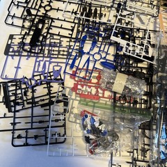 HUGE LOT BANDAI GUNDAM Model Kit PIECES Figures Weapons, Accessories Manuals