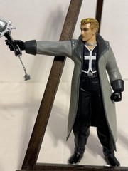 Final Fantasy Loose Figure Set Of 4 With Weapons C-7