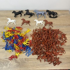 Vintage MPC Marx 1960’s Cowboys & Indians Huge Lot Plastic Toy Soldier lot 55mm