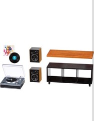 MGA’s Miniverse Real Music Record Player Mini Collectibles Mini Playable Record