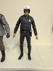 NECA Terminator Lot 2 Motorcycle Cops Sarah Connor & The Terminator Extra Heads