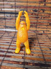 SCOOBY DOO 10,000 VOLT GHOST MONSTER ACTION FIGURE ORANGE YOGA MONSTER 5 inches