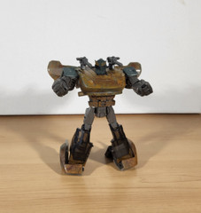Transformers WFC Trilogy Netflix Decepticon Sparkless Bot (Barricade) Deluxe
