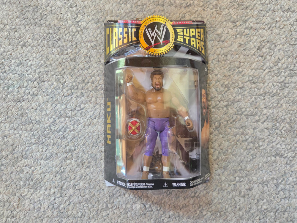 JAKKS Pacific WWE / WWF Classic Superstars HAKU