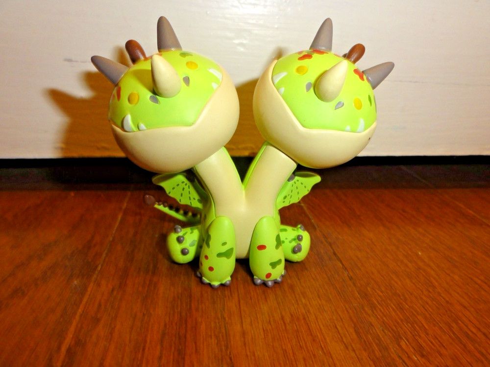 Universal Epic How to Train Your Dragon Stylized BARF & BELCH