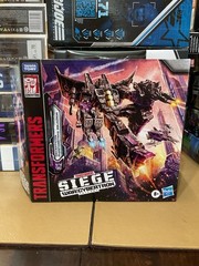 Transformers War for Cybertron: SIEGE Decepticon Phantom Strike Squadron Skywarp