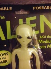 ALIEN Bendable / Posable – Glow-in-the-Dark – Action Figure – 6.5″ – Ages: 3+!!