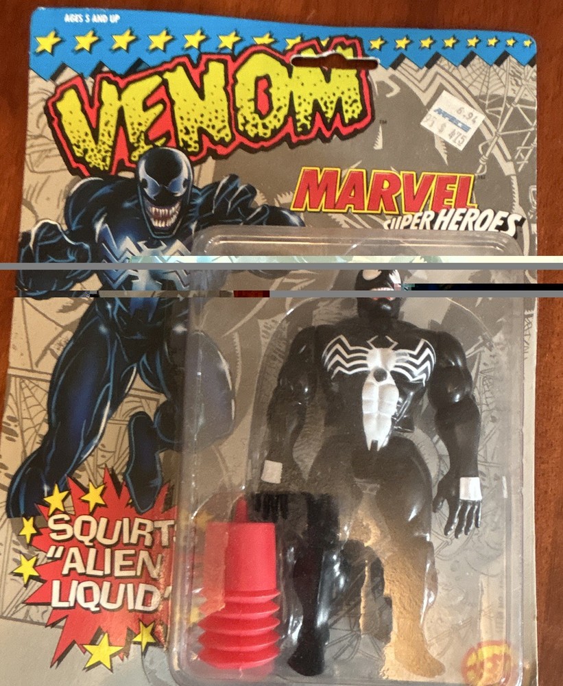 Marvel Super Heroes Venom Action Figure, Black & White w/ Accessory