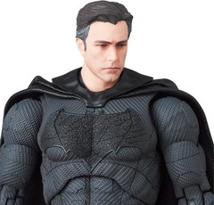[OPEND] Zack Snyder’s Justice League: Batman MAFEX Action Figure, From U.S