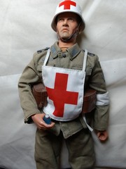 DRAGON EUGEN German Army Medic WW2 PANZER DIV Medical Co WWII 12″ FREE Shipping