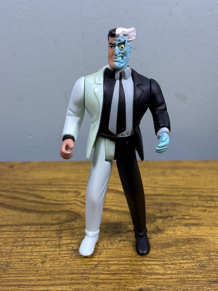1992 Kenner DC Batman The Animated Series Two Face Action Figure Loose 4.5”
