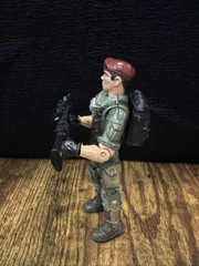 2003 Lanard The Corps Green Camo RED BERET Army Action Figure 4.25″ Gun/ Backpak