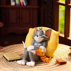 Tom & Jerry Cartoon Figurines Cute Cat Mouse Desk Ornament Toy Decoration car…