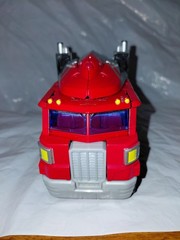 Used Transformers Classics Optimus Prime Complete 2006 Hasbro Voyager Class