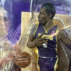 McFarlane Sportspicks – Kobe Bryant – Los Angeles Lakers Purple Jersey – NBA S3