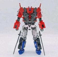 BAIWEI Deformable RoTB Autonomous Commander Prime TW-1030 7″ Action Figure