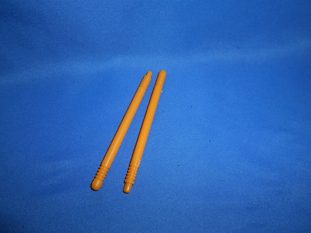 1992 GI JOE ARAH FORT AMERICA 2 THIN MISSILE PART ACCESSORY
