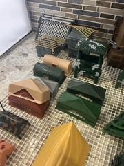 Lot G.I. Joe Dino Command Jungle Lookout Bivouac Net Signs Barriers Fort