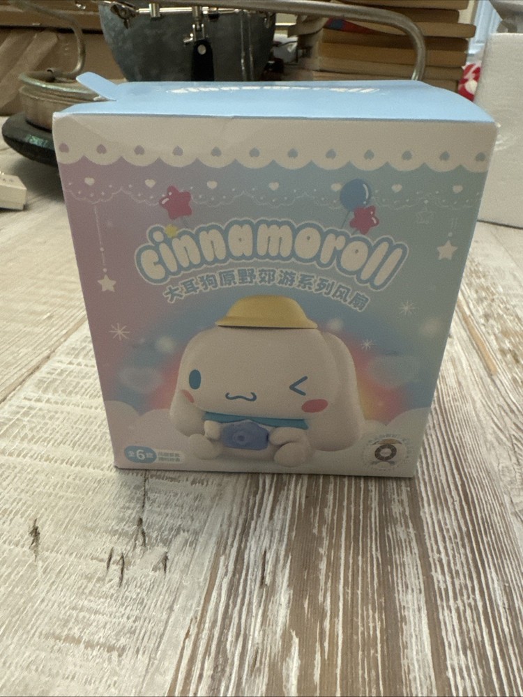 Sanrio MOETCH Mini Rechargeable Fan Blind Box Figure Cinnamoroll New