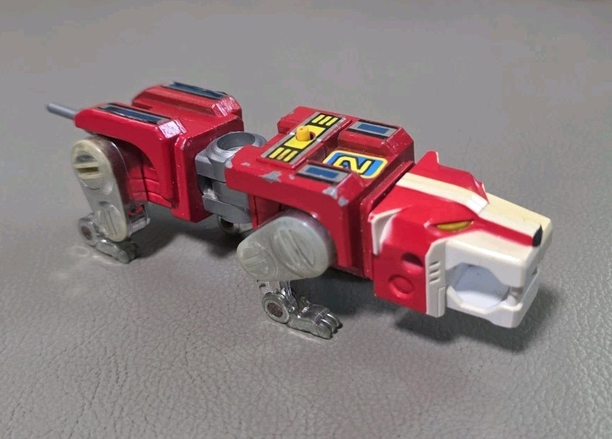 1981 Voltron Diecast Metal Matchbox GB-36 (Japan) RED Lion Arm Part With Head