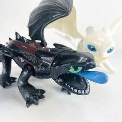 How to Train Your Dragon 9.5″ Toothless and 6.7″ Lightfury 2 Figures Set BULK