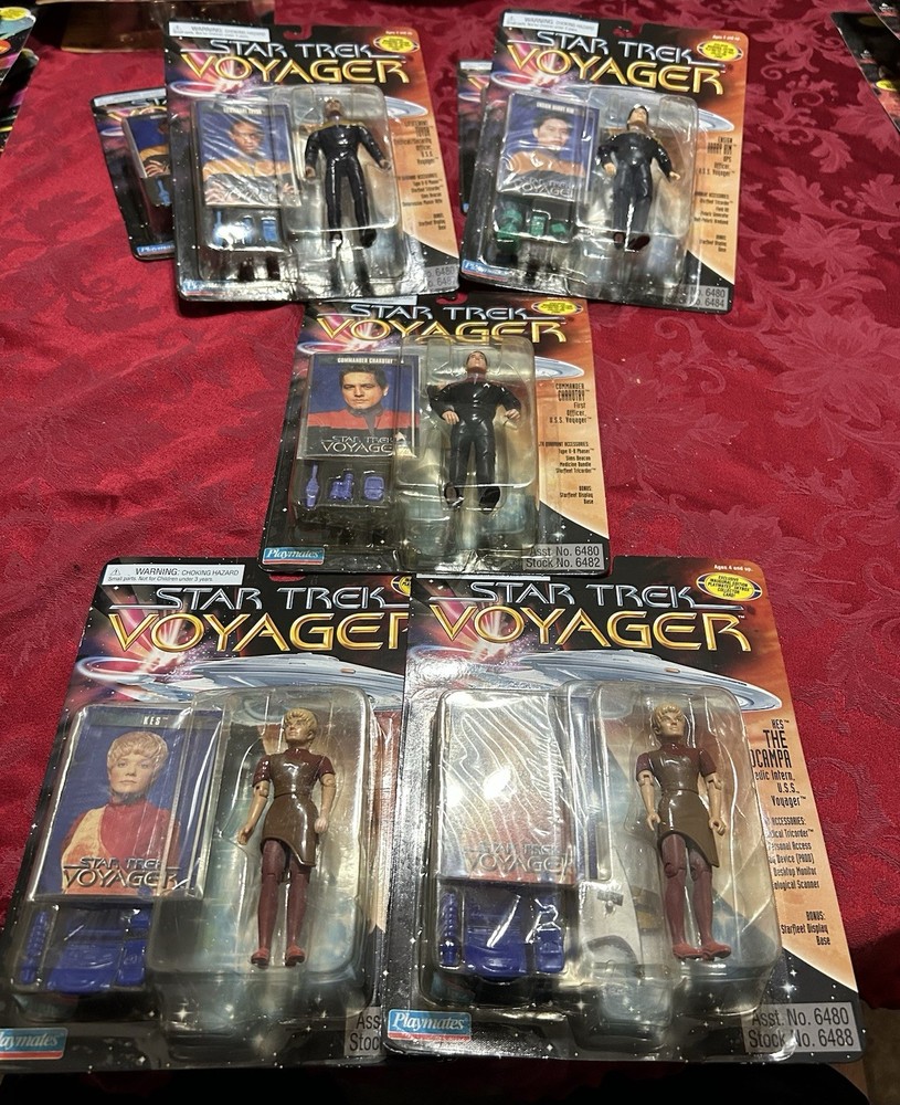 Star Trek Voyager Ensign Harry Kim Figure OPS Officer 1995 Playmates, Lot Of 7